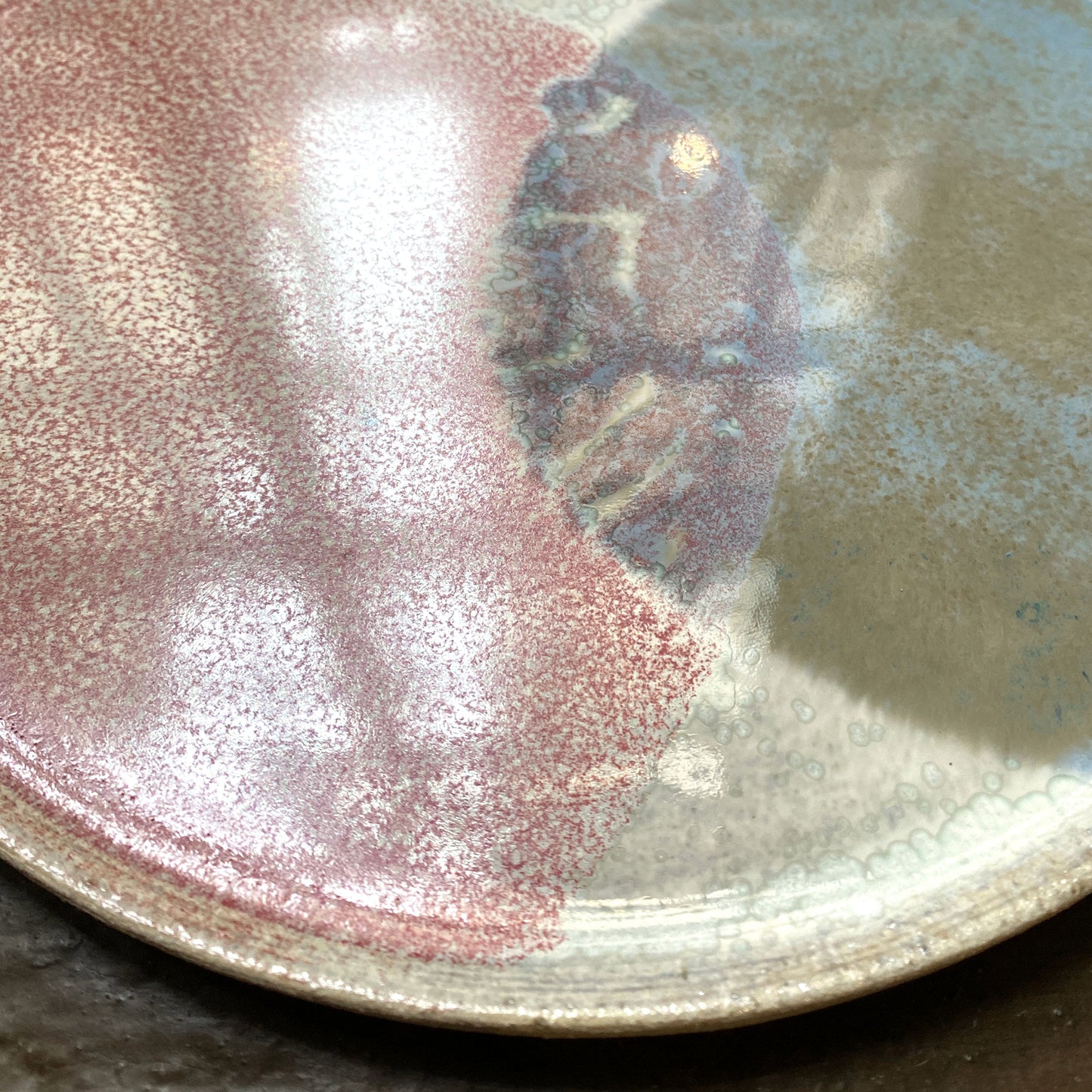 Stoneware plate – WHITE / PINK BLUE M