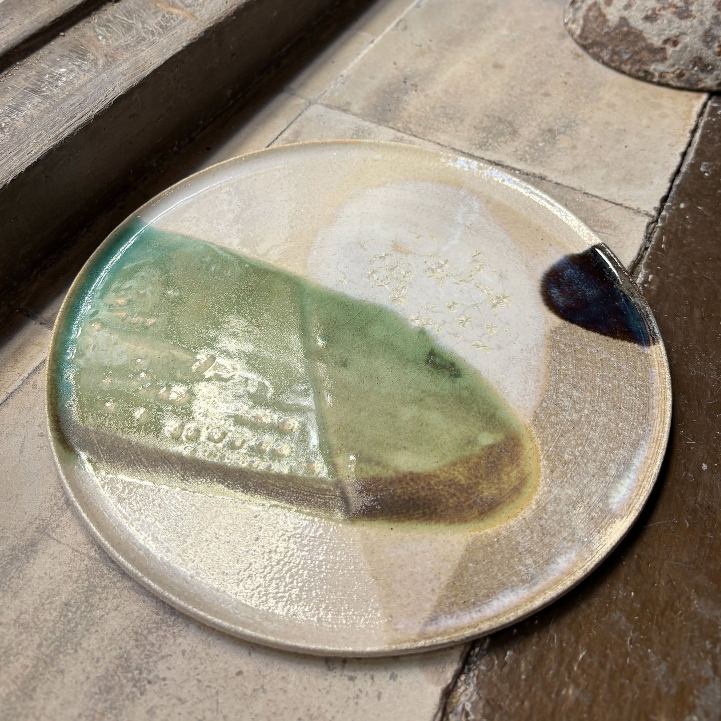 Stoneware plate – WHITE / GREEN BLUE L