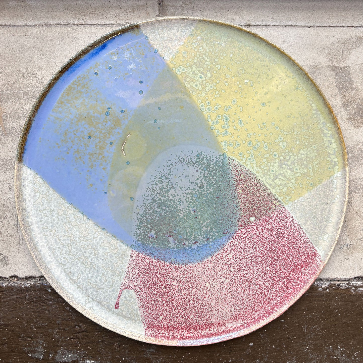 Stoneware plate – WHITE / PINK BLUE L