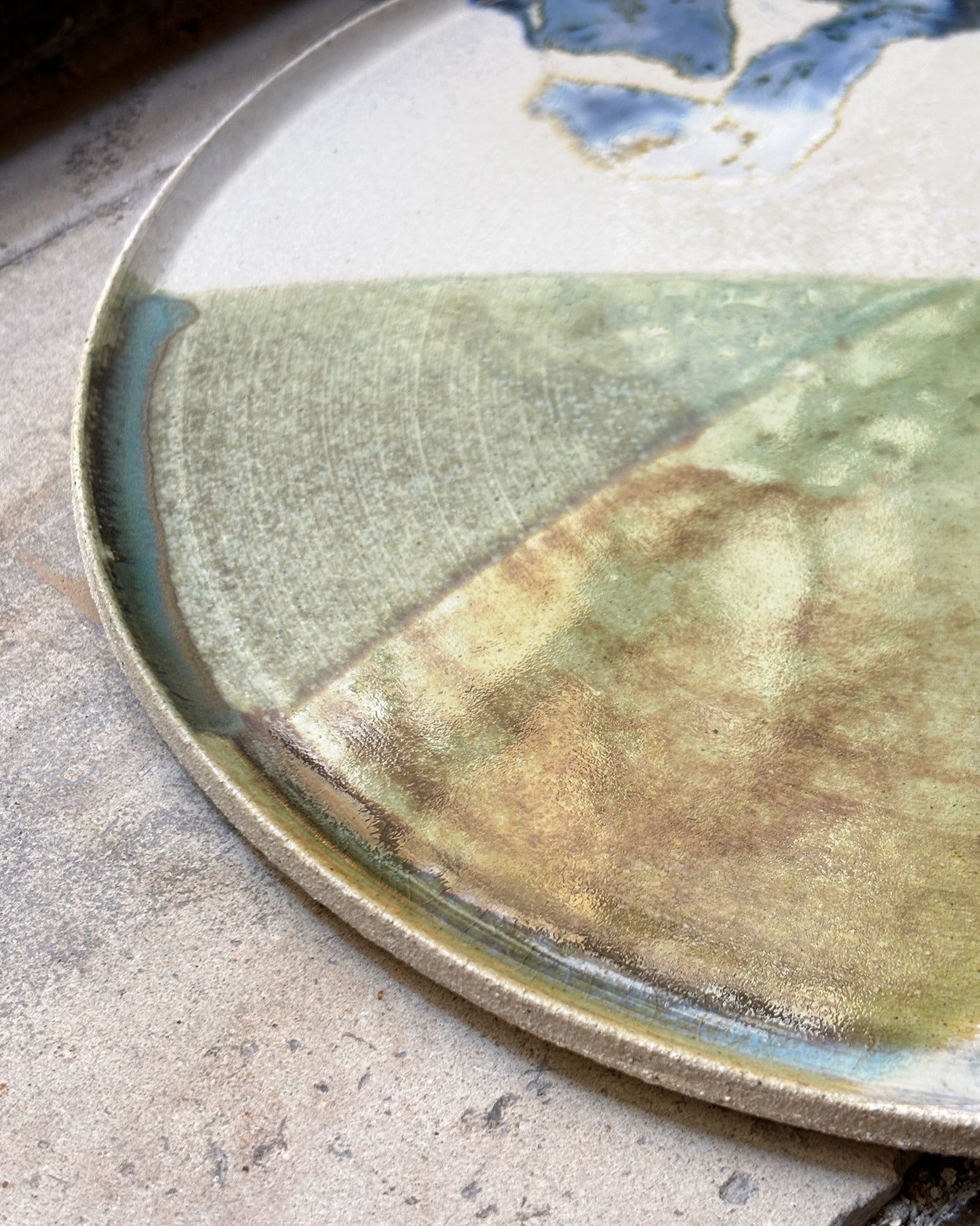 Stoneware plate – WHITE / GREEN BLUE L